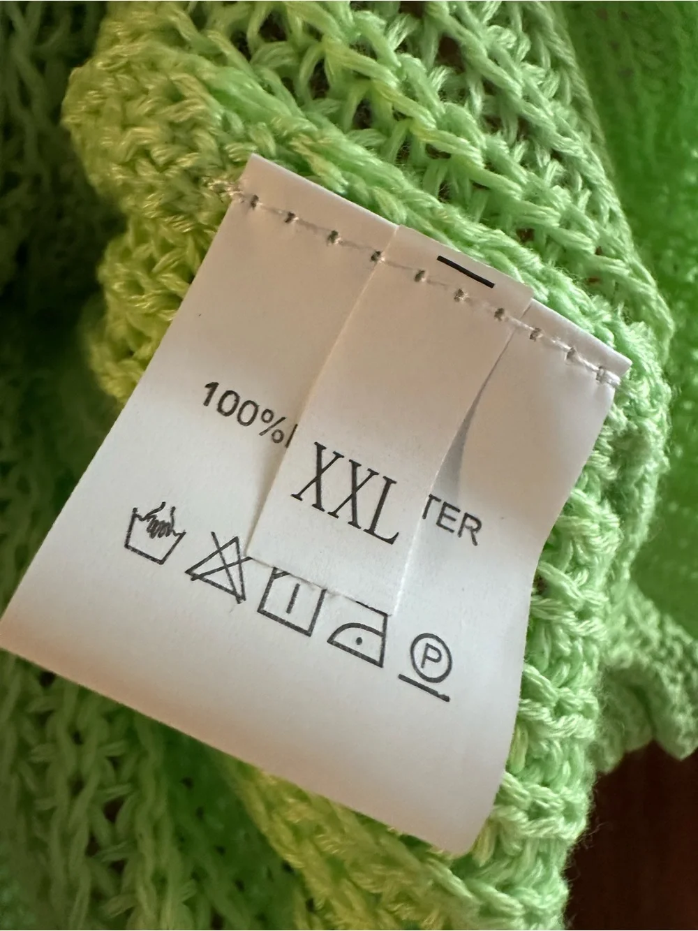 Vibrant Green Knit V-Neck Sweater with an 80’s Vibe